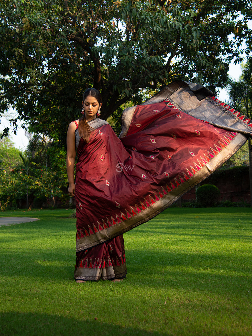 Wine Meenakari Boota Katan Silk Handloom Banarasi Saree - Sacred Weaves