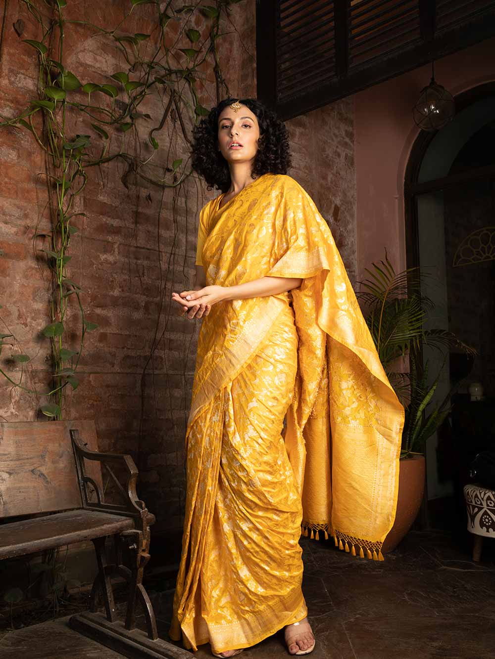 Yellow Shikargah Katan Silk Handloom Banarasi Saree - Sacred Weaves