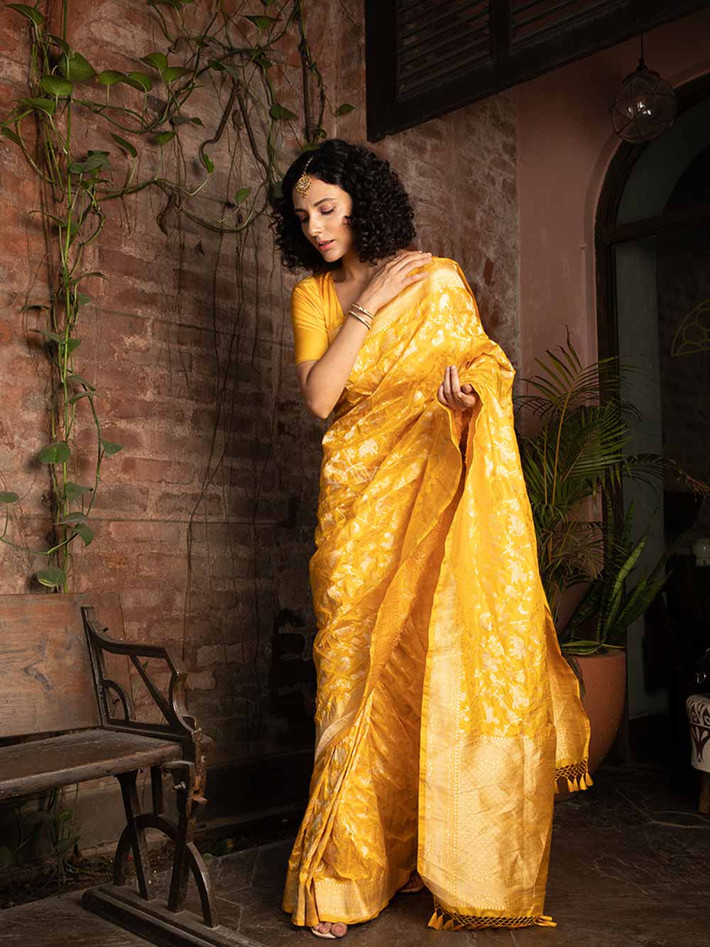 Yellow Shikargah Katan Silk Handloom Banarasi Saree - Sacred Weaves