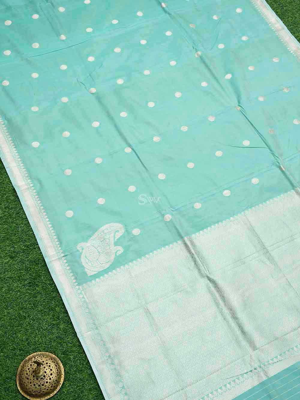 Mint Green Konia Katan Silk Handloom Banarasi Saree - Sacred Weaves