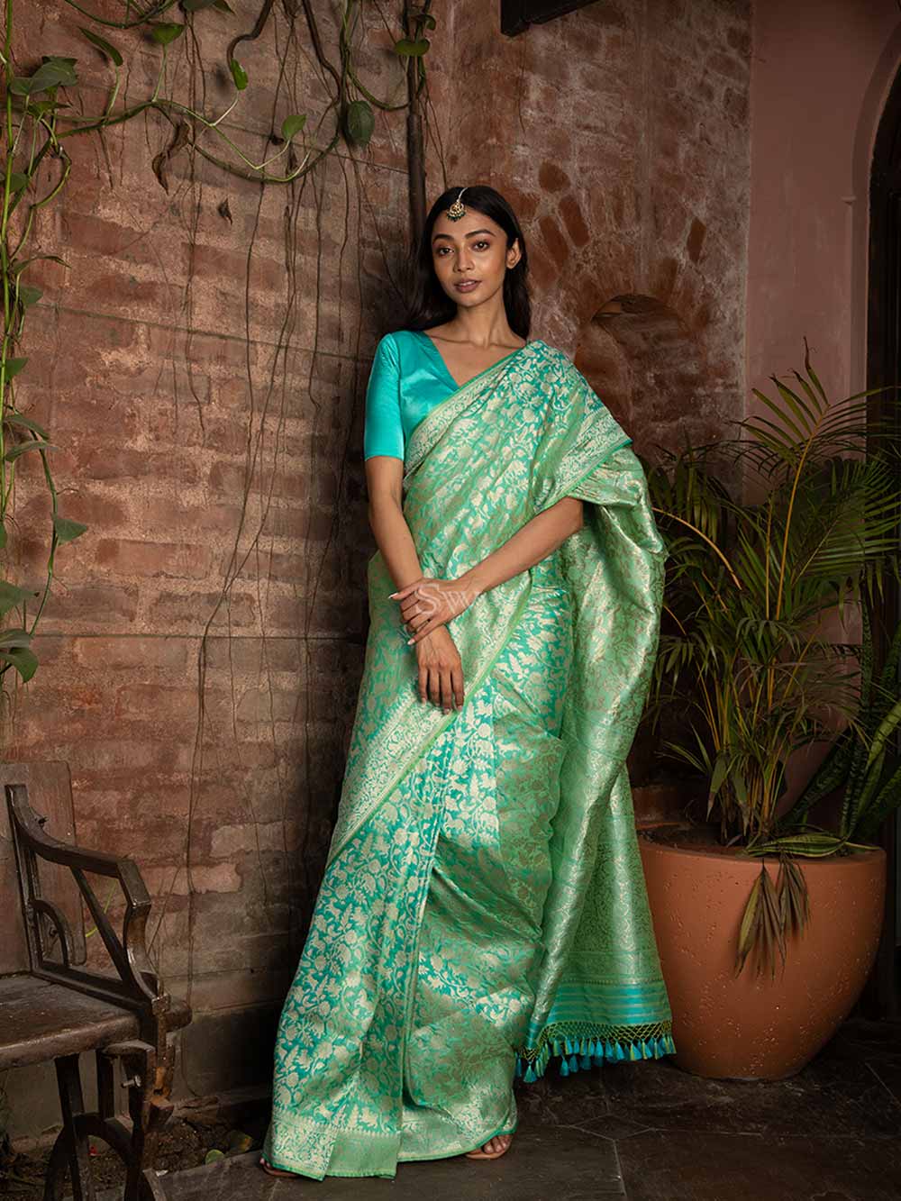 Sea Green Shikargah Katan Silk Handloom Banarasi Saree - Sacred Weaves