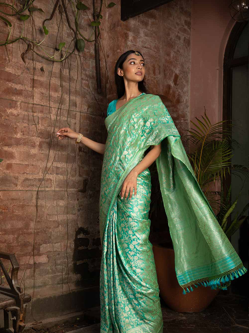 Sea Green Shikargah Katan Silk Handloom Banarasi Saree - Sacred Weaves