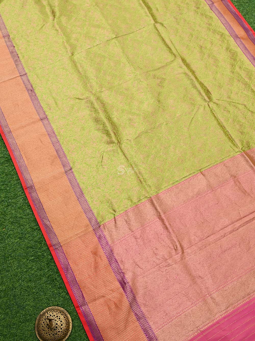 Parrot Green Katan Silk Shikargah Handloom Banarasi Saree - Sacred Weaves