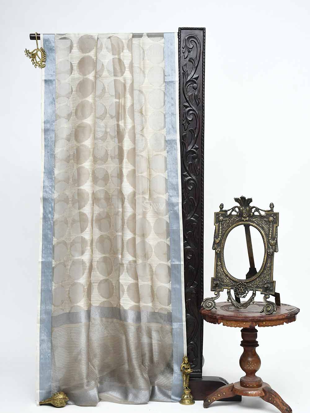Dusty Grey Jaal Linen Handloom Banarasi Saree - Sacred Weaves