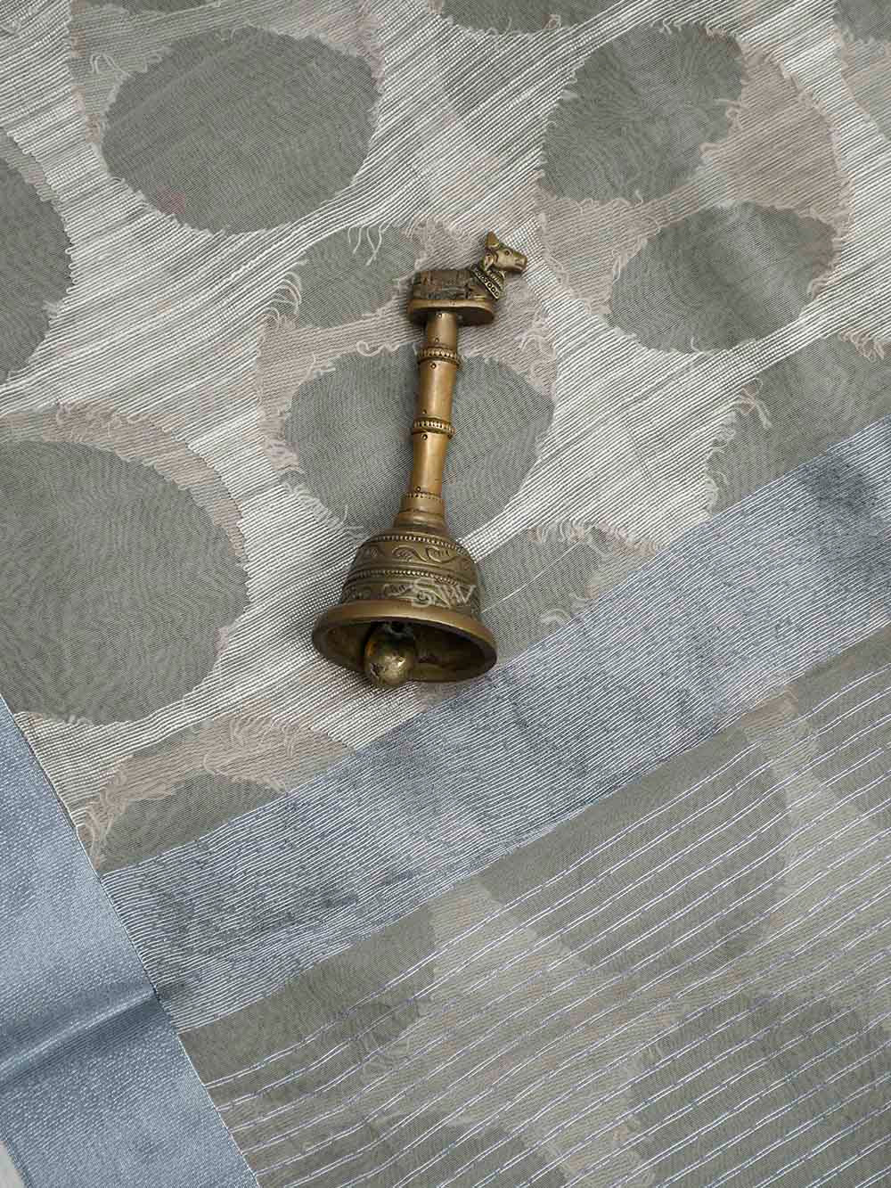 Dusty Grey Jaal Linen Handloom Banarasi Saree - Sacred Weaves