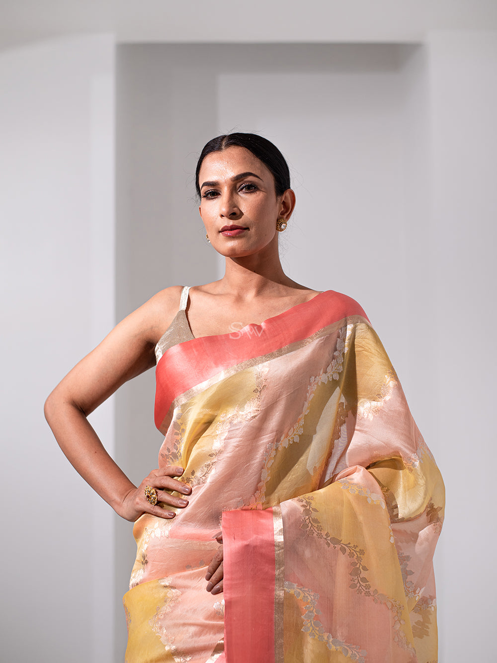 Yellow Peach Rangkat Organza Handloom Banarasi Saree - Sacred Weaves