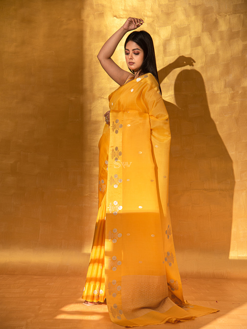 Yellow Booti Organza Handloom Banarasi Saree - Sacred Weaves