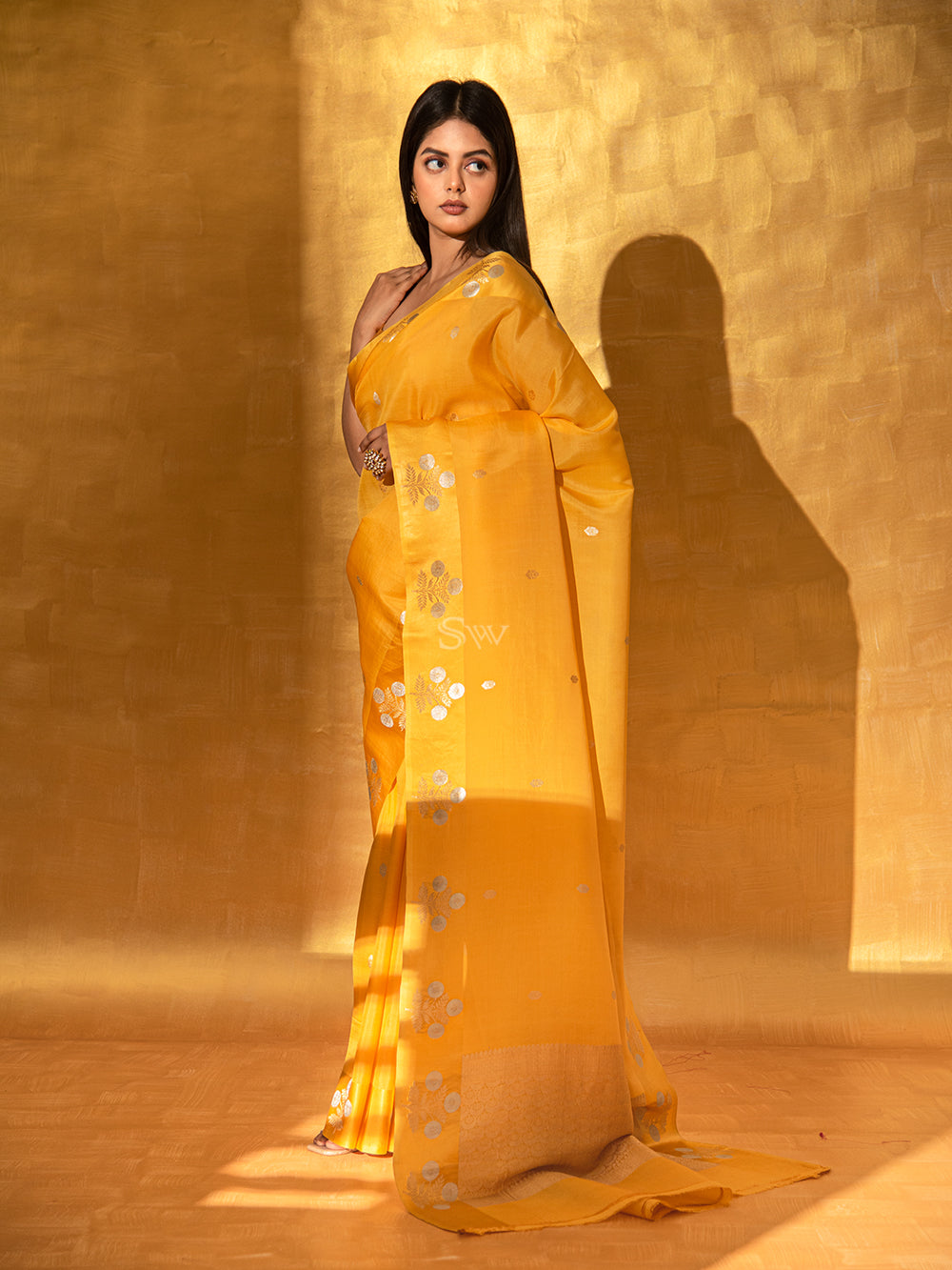 Yellow Booti Organza Handloom Banarasi Saree - Sacred Weaves
