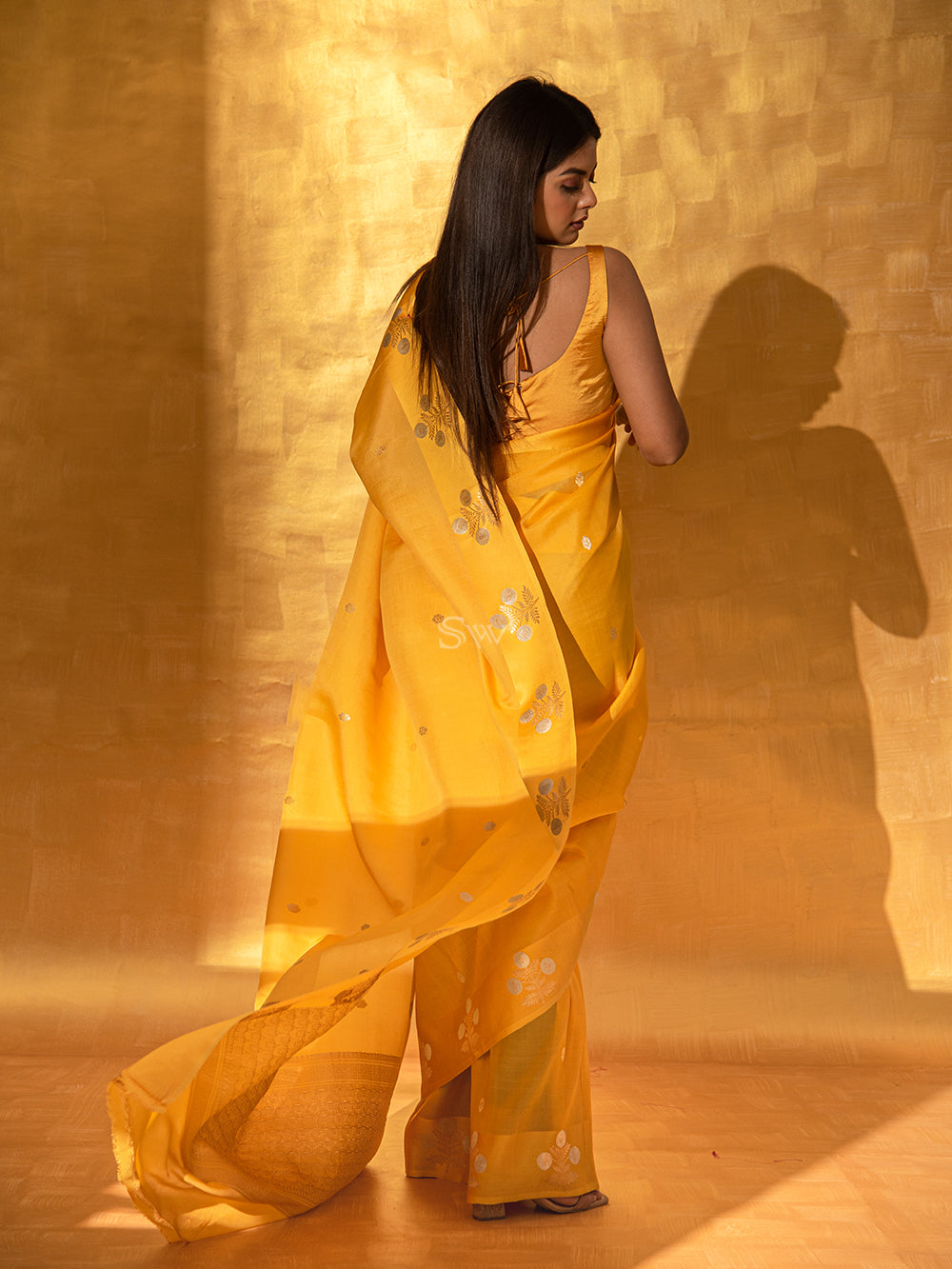 Yellow Booti Organza Handloom Banarasi Saree - Sacred Weaves
