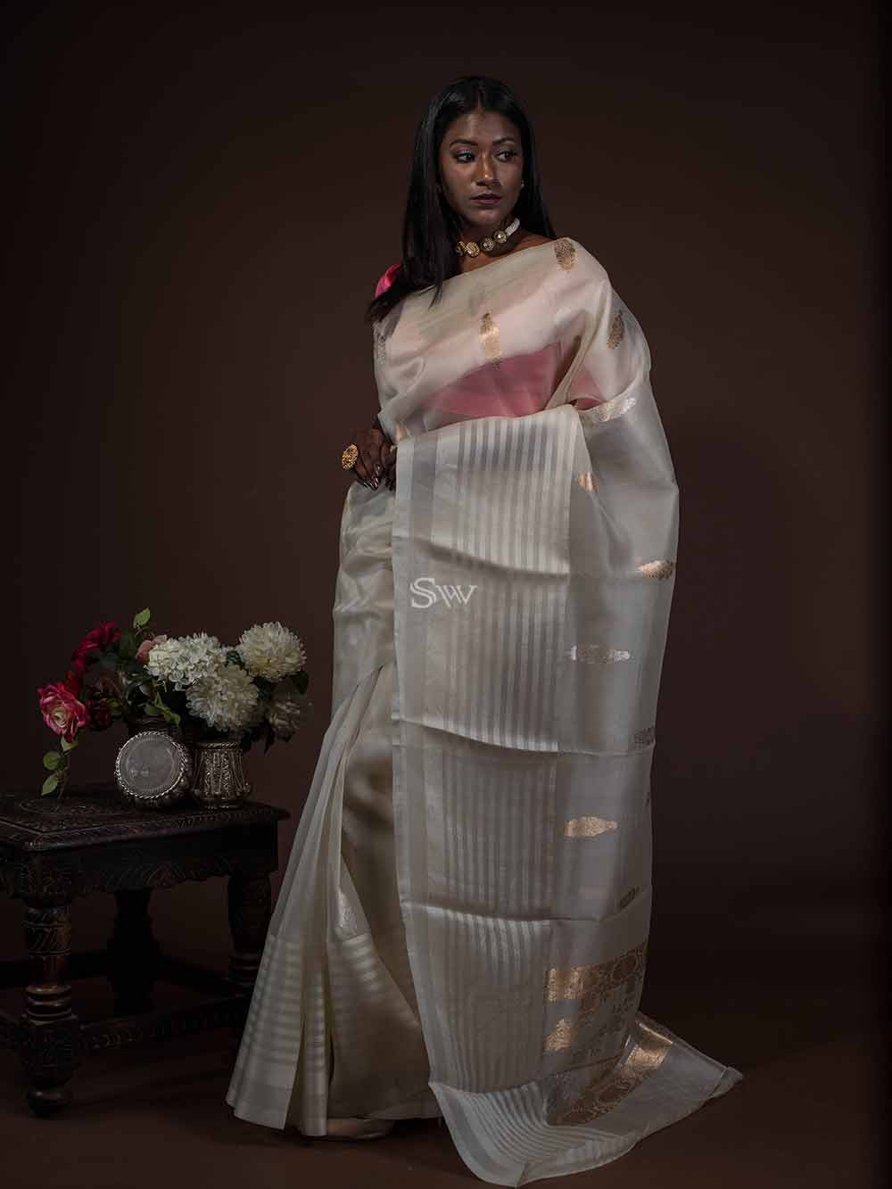 Off White Boota Organza Handloom Banarasi Saree - Sacred Weaves