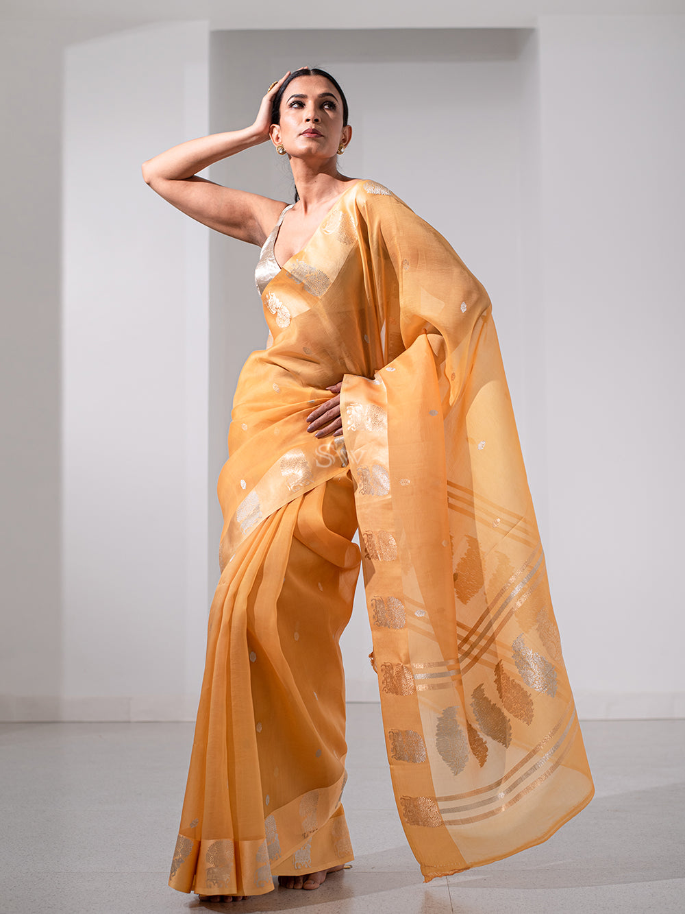 Light Mustard Booti Organza Handloom Banarasi Saree - Sacred Weaves