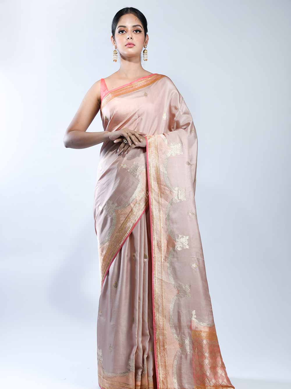 Pastel Peach Booti Katan Silk Handloom Banarasi Saree - Sacred Weaves