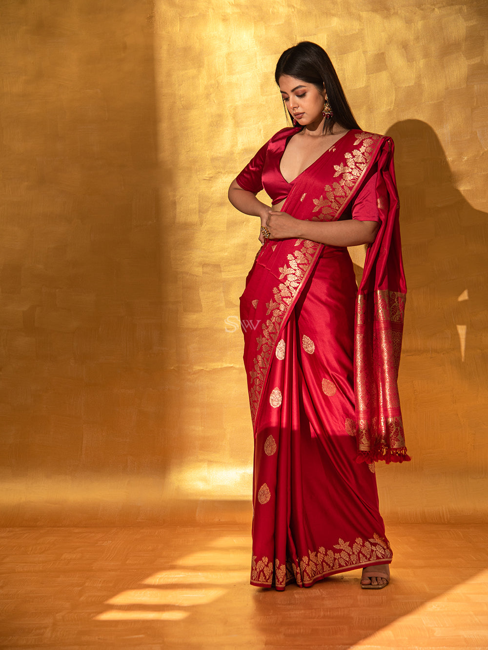 Red Boota Satin Silk Handloom Banarasi Saree - Sacred Weaves
