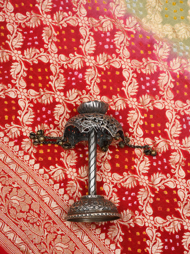 Red-Beige Bandhani Khaddi Georgette Handloom Banarasi Saree - Sacred Weaves