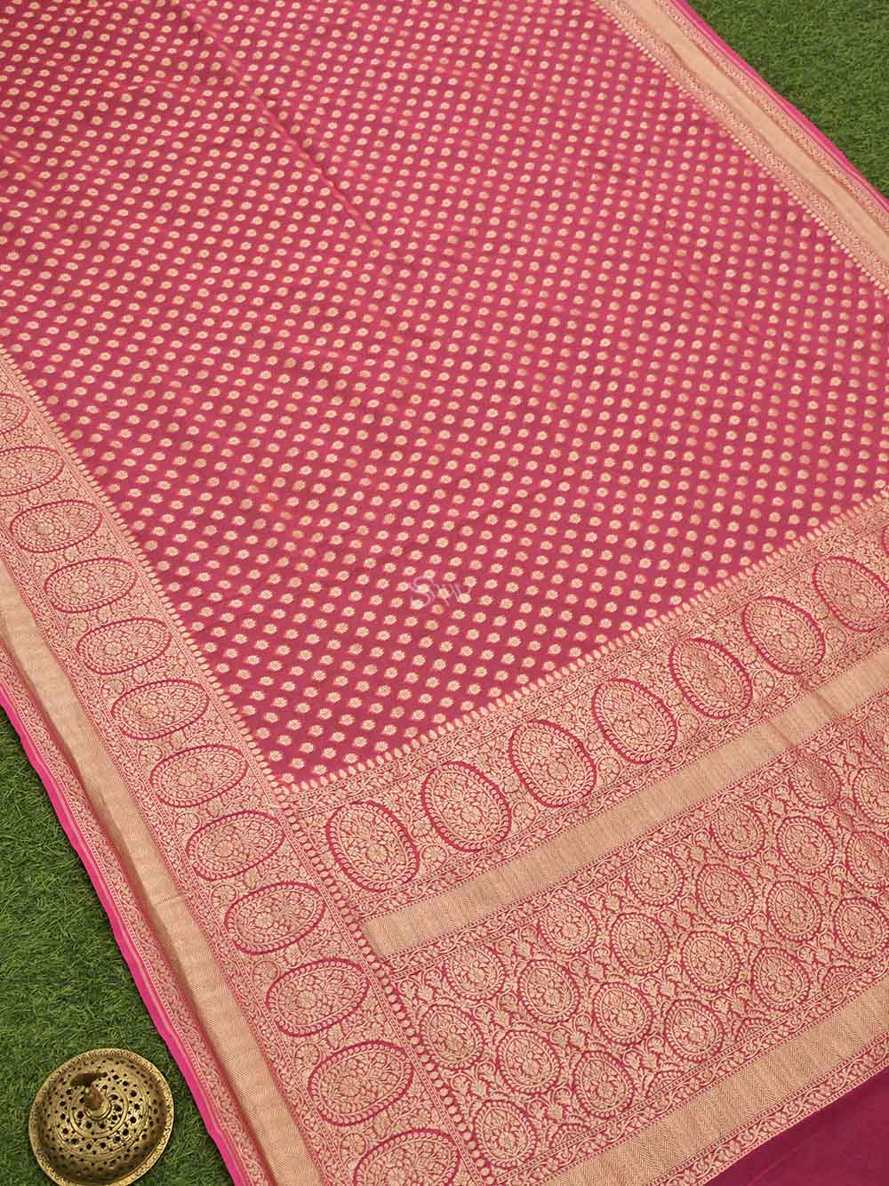 Pink Booti Georgette Handloom Banarasi Saree - Sacred Weaves