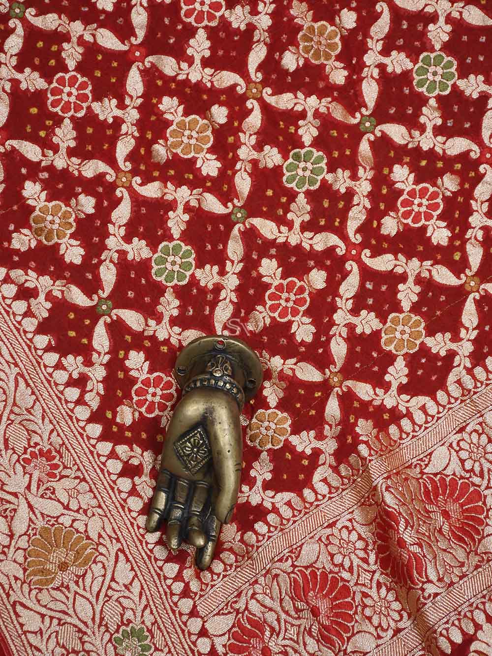 Red Meenakari Bandhani Khaddi Georgette Handloom Banarasi Saree - Sacred Weaves