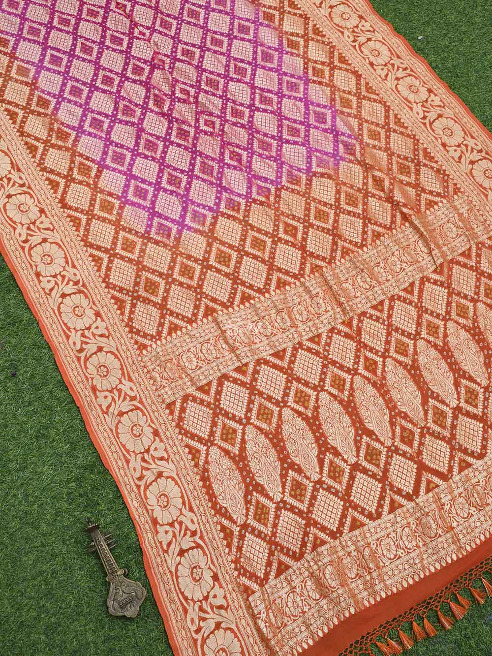 Orange Magenta Bandhani Khaddi Georgette Handloom Banarasi Saree - Sacred Weaves