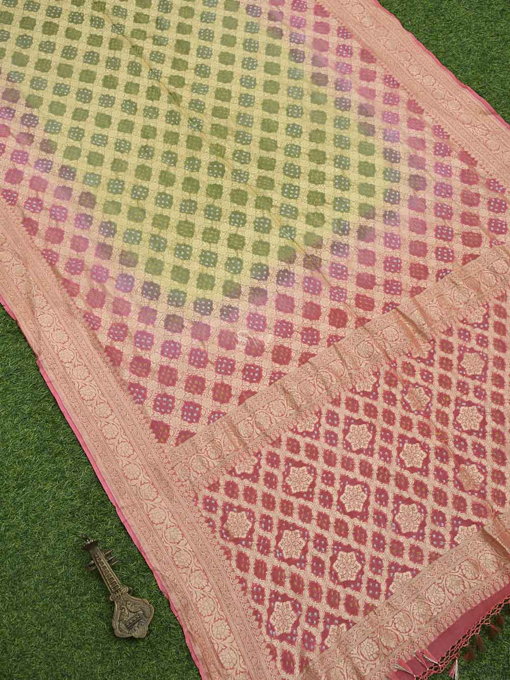 Pink Green Bandhani Khaddi Georgette Handloom Banarasi Saree - Sacred Weaves