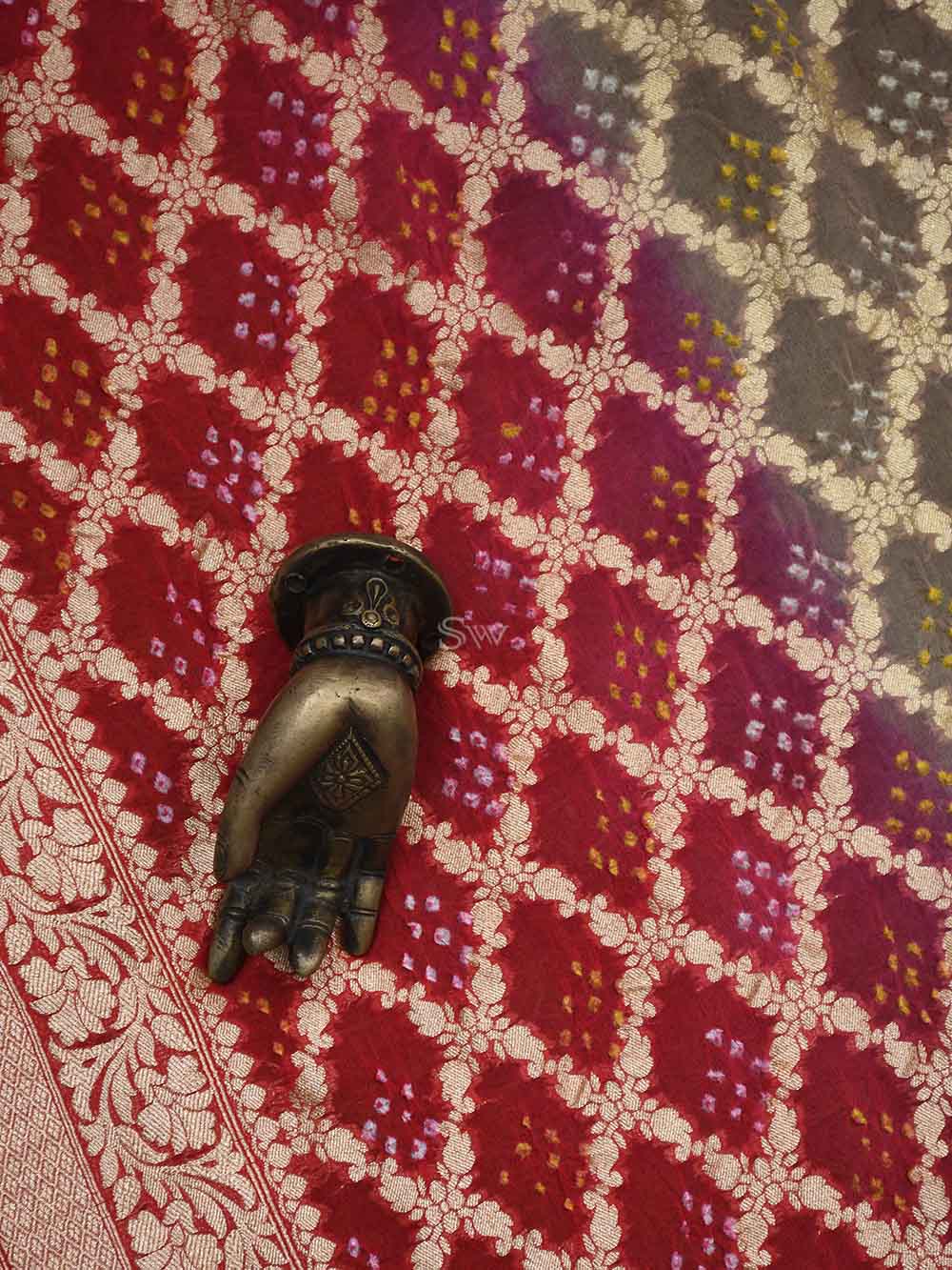 Red Brown Bandhani Khaddi Georgette Handloom Banarasi Saree - Sacred Weaves