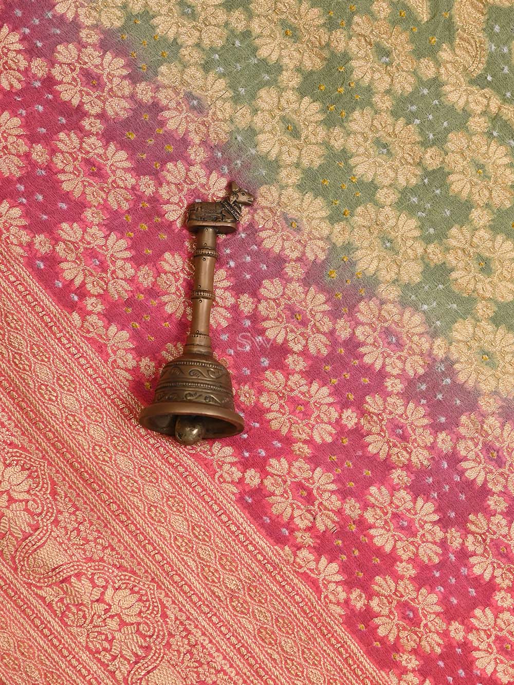 Green Pink Bandhani Khaddi Georgette Handloom Banarasi Saree - Sacred Weaves
