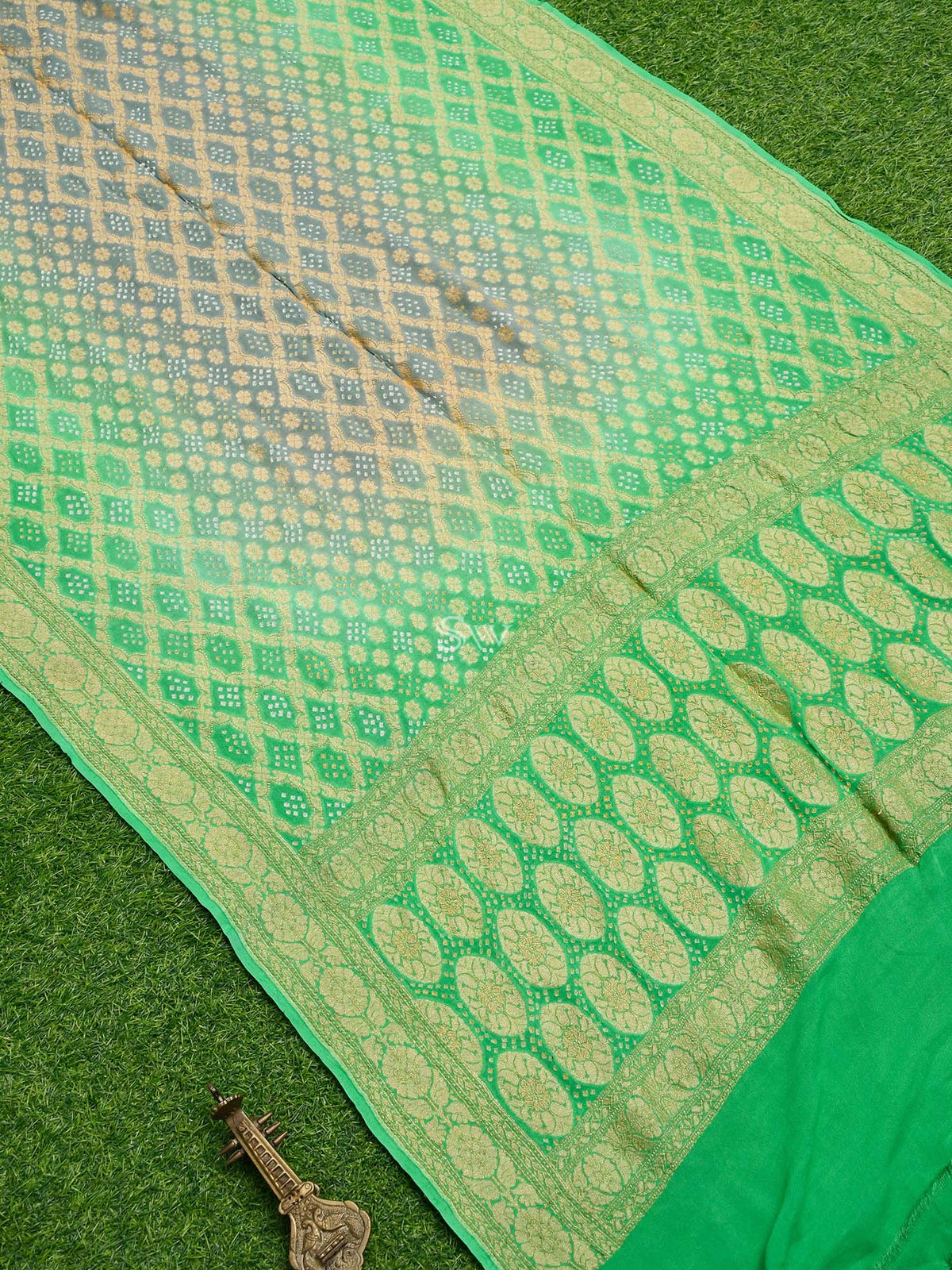 Green-Grey Bandhani Khaddi Georgette Handloom Banarasi Dupatta - Sacred Weaves