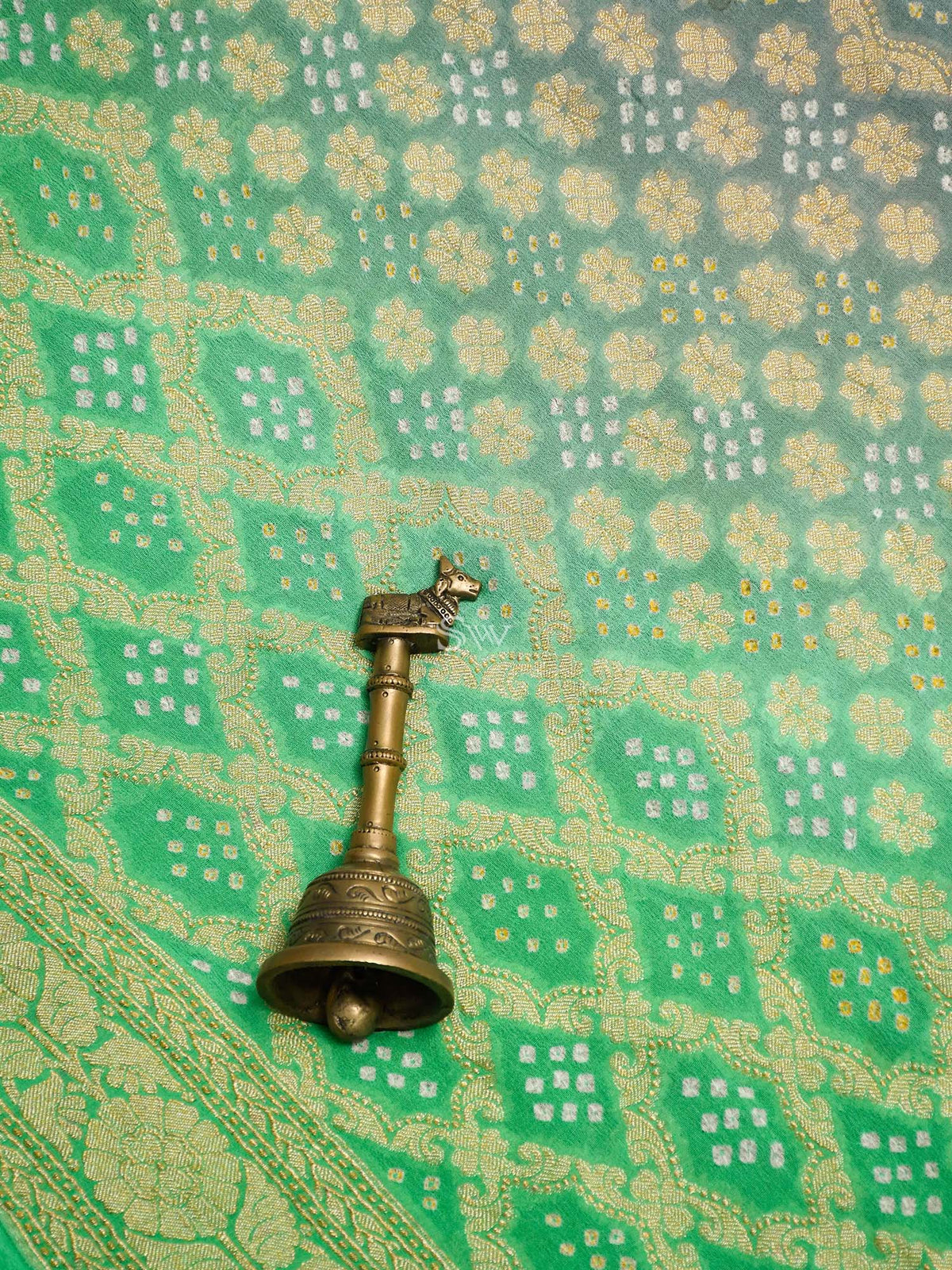 Green-Grey Bandhani Khaddi Georgette Handloom Banarasi Dupatta - Sacred Weaves