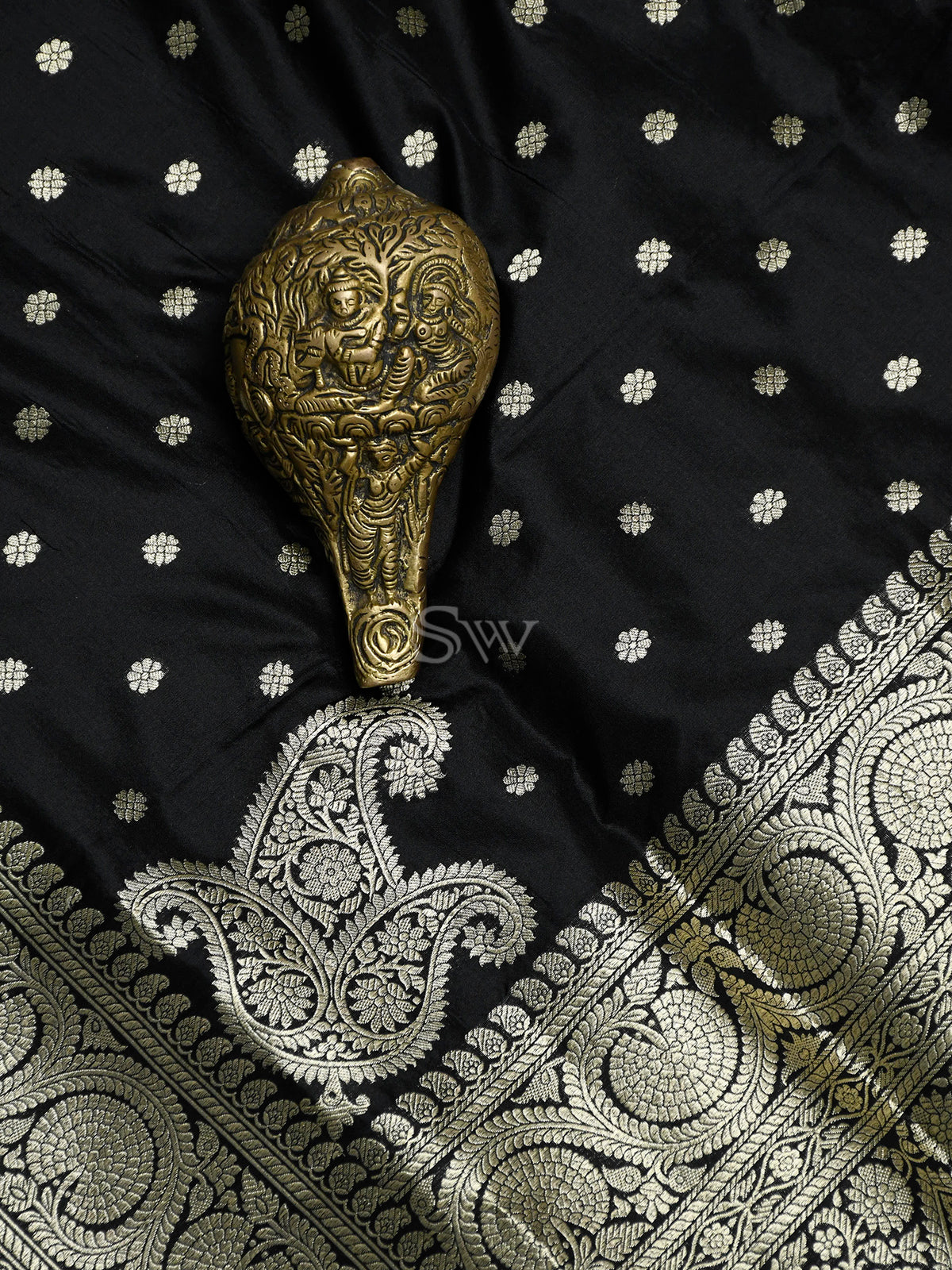 Black Booti Katan Silk Handloom Banarasi Dupatta - Sacred Weaves