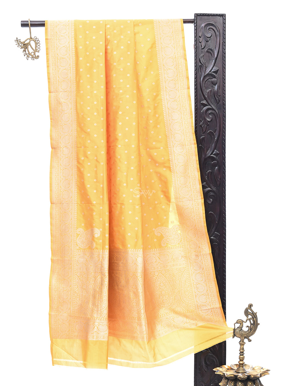 Yellow Booti Katan Silk Handloom Banarasi Dupatta - Sacred Weaves