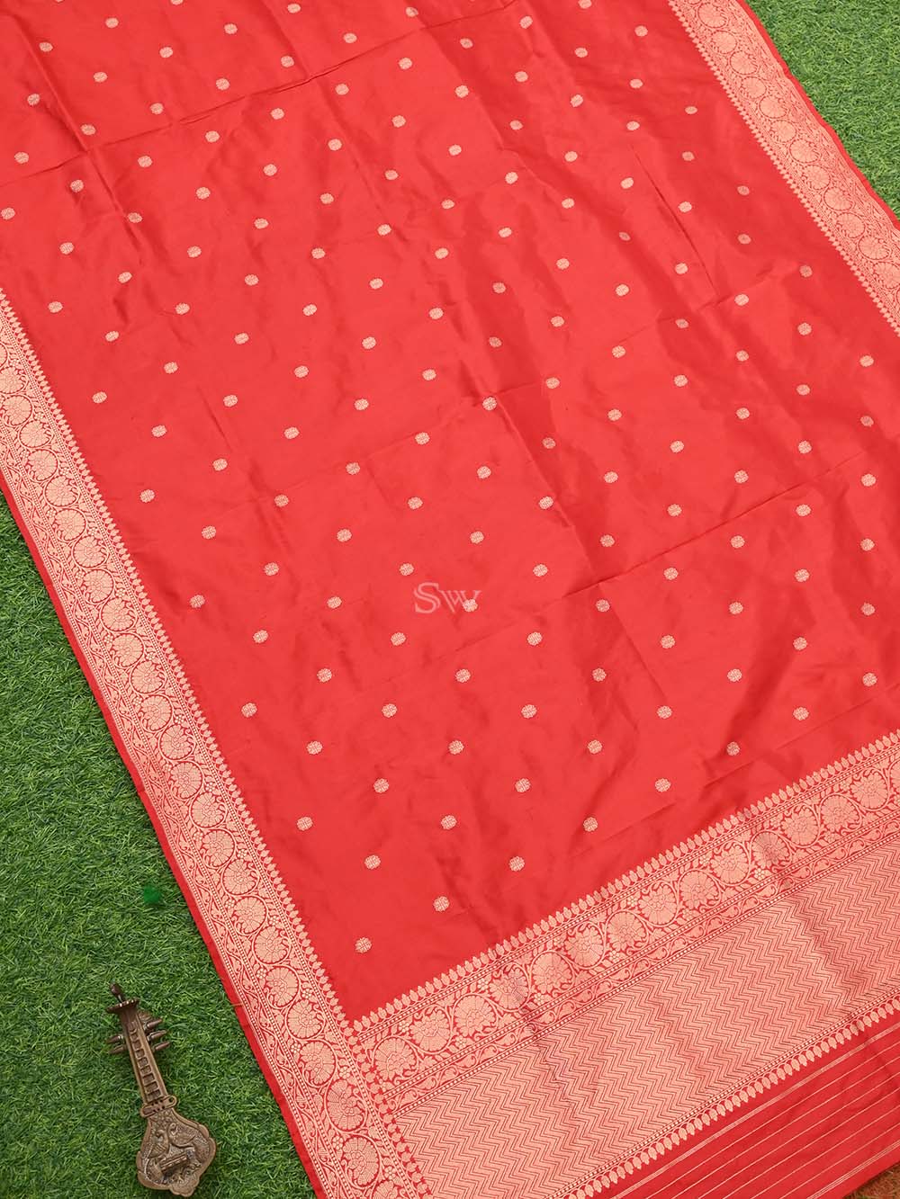 Red Booti Katan Silk Handloom Banarasi Dupatta - Sacred Weaves