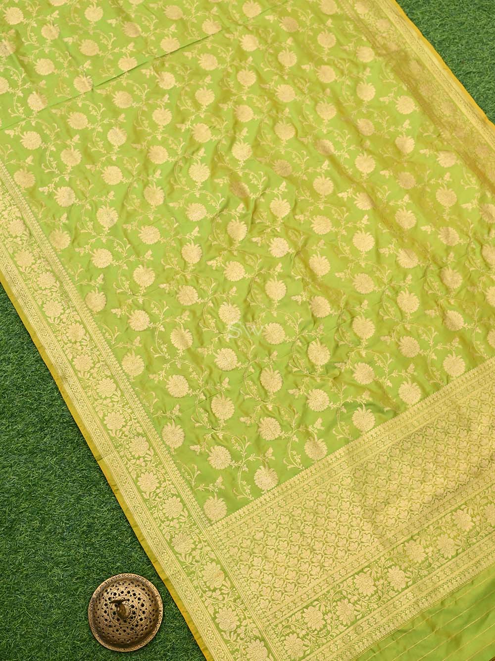 Parrot Green Jaal Katan Silk Handloom Banarasi Dupatta - Sacred Weaves