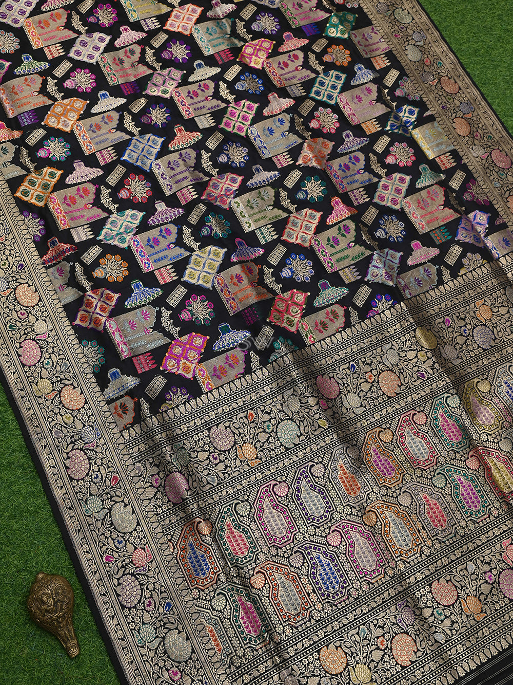Black Meenakari Katan Silk Handloom Banarasi Saree - Sacred Weaves