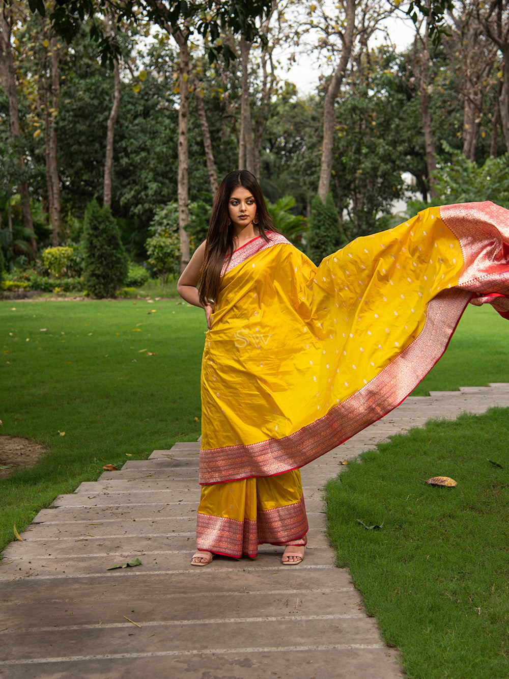 Yellow Booti Katan Silk Handloom Banarasi Saree - Sacred Weaves