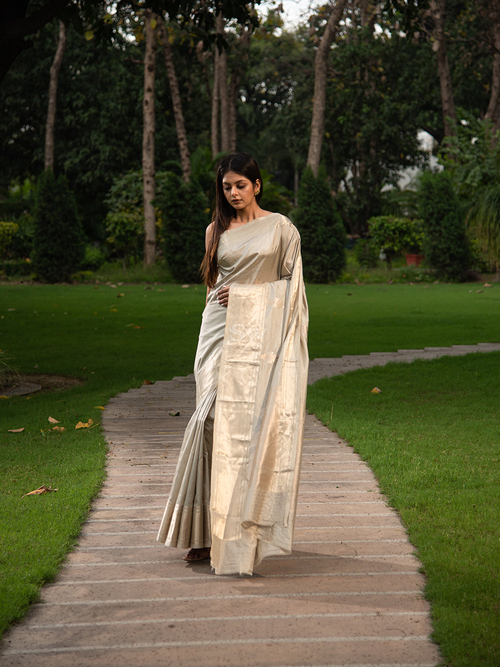 Light Grey Boota Katan Silk Handloom Banarasi Saree - Sacred Weaves