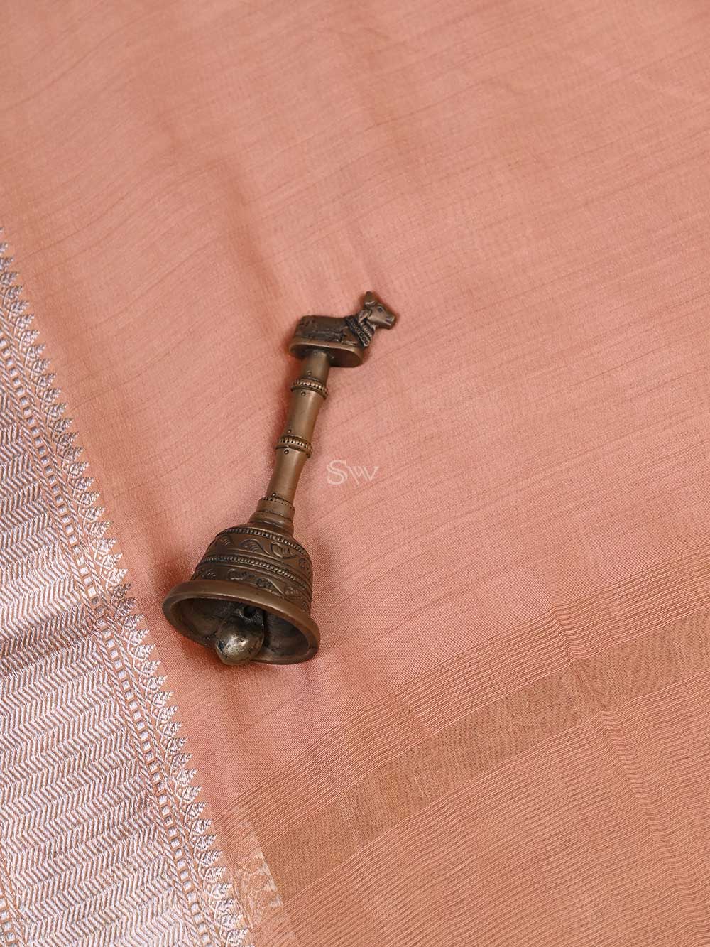 Rust Peach Chiniya Silk Handloom Banarasi Saree - Sacred Weaves