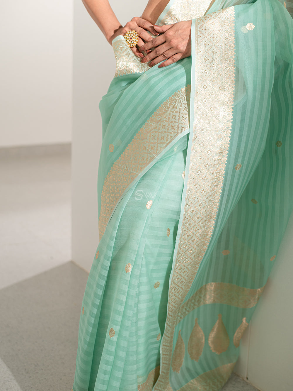 Sea Green Booti Organza Handloom Banarasi Saree - Sacred Weaves