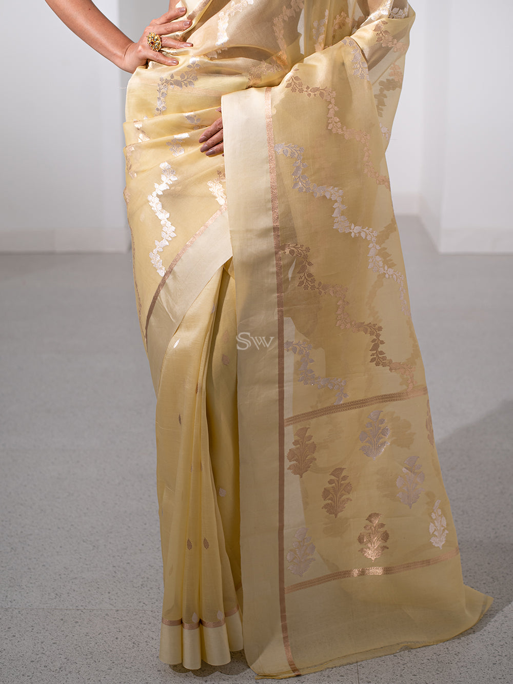 Yellow Organza Handloom Banarasi Saree - Sacred Weaves