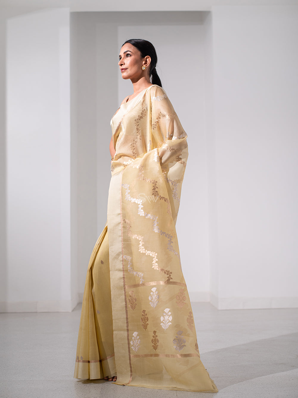 Yellow Organza Handloom Banarasi Saree - Sacred Weaves