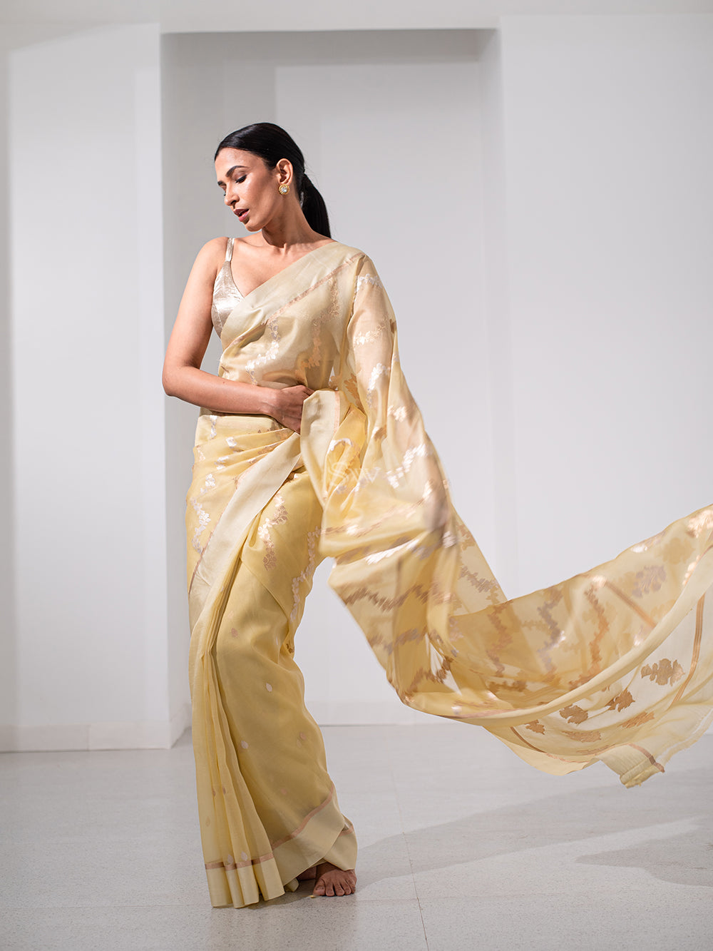Yellow Organza Handloom Banarasi Saree - Sacred Weaves