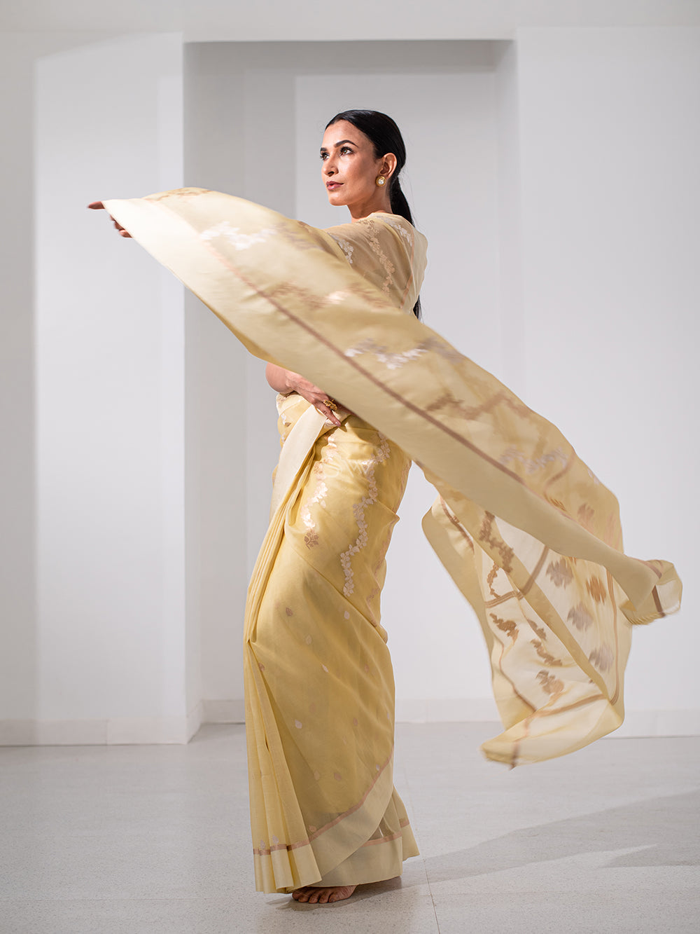 Yellow Organza Handloom Banarasi Saree - Sacred Weaves