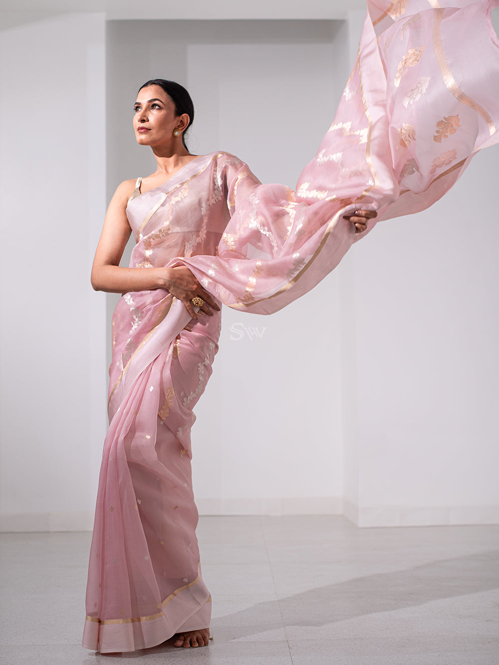 Pastel Pink Organza Handloom Banarasi Saree - Sacred Weaves